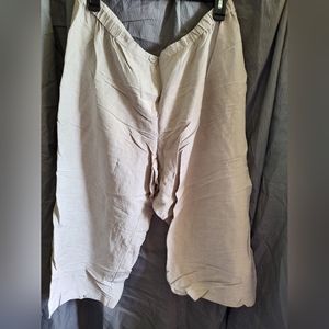 Lane Bryant size 18 loose fitting pedal pushers